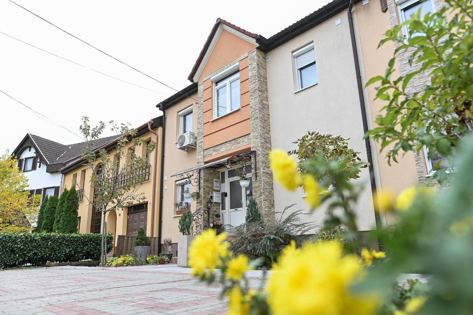 Bellavista 1 Apartman Eger Exterior foto